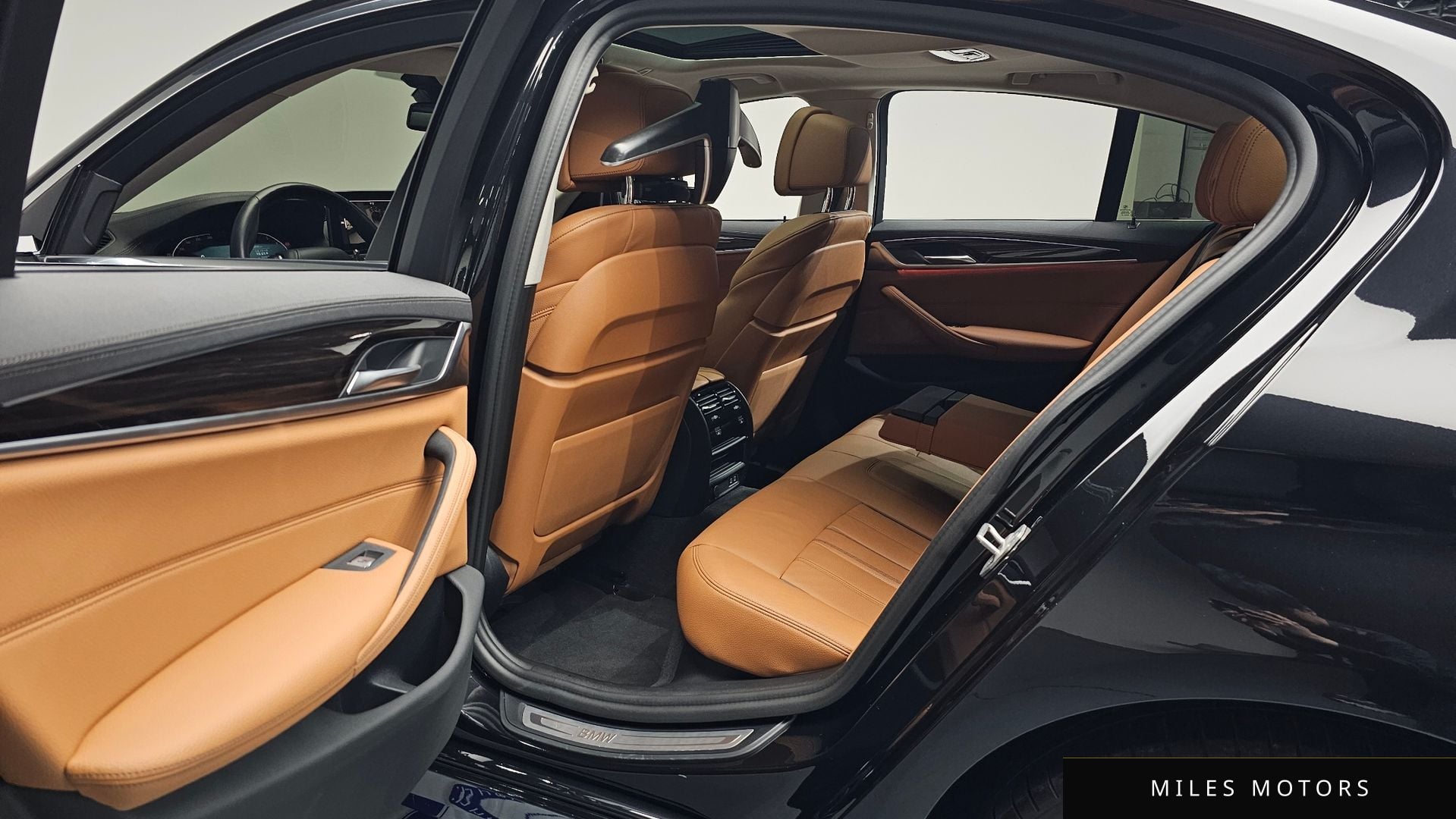 BMW 5시리즈 (G30) 2022 — миниатюра 17