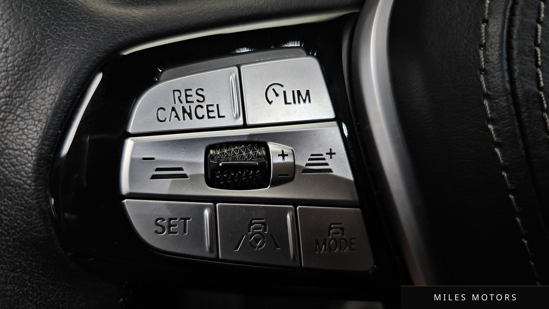 BMW 5시리즈 (G30) 2022 — миниатюра 29