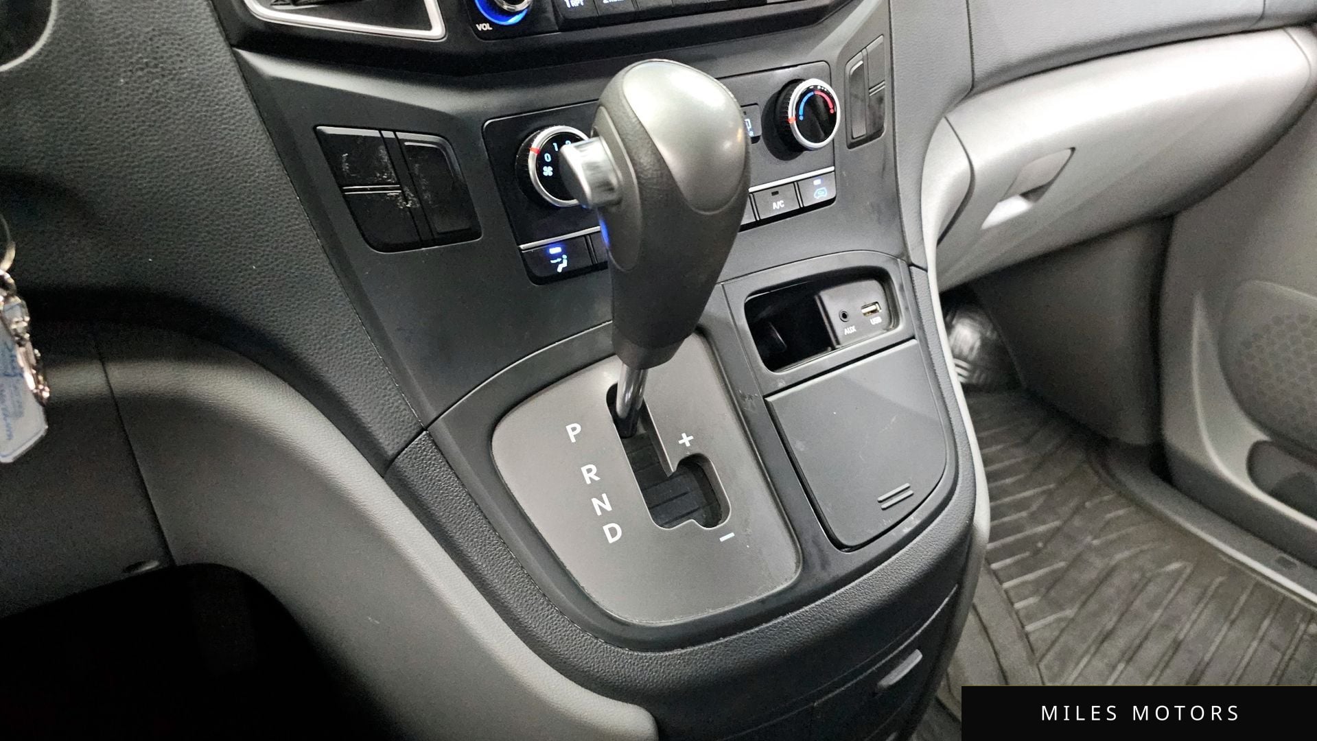 Hyundai Starex 2021 — миниатюра 12