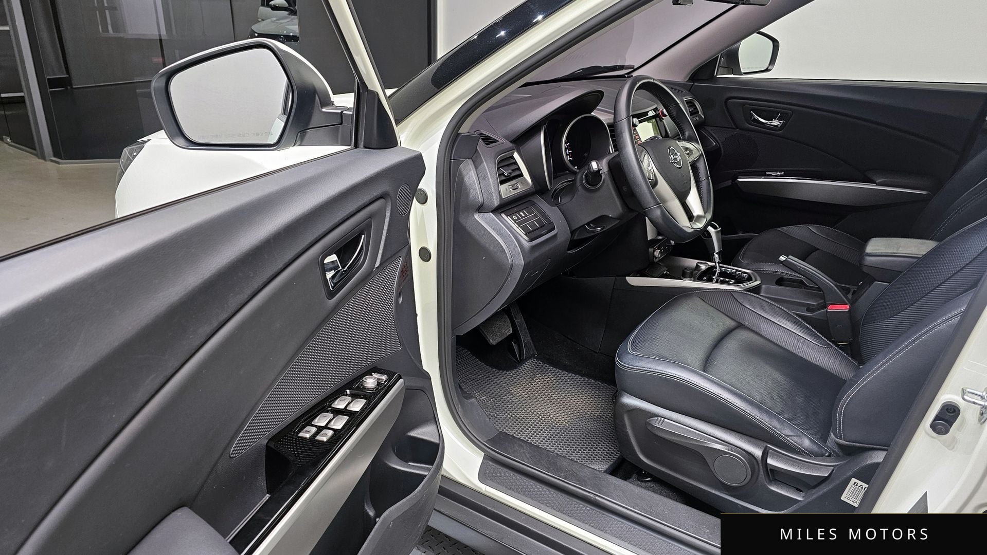 KG Mobility Tivoli 2016 — миниатюра 10