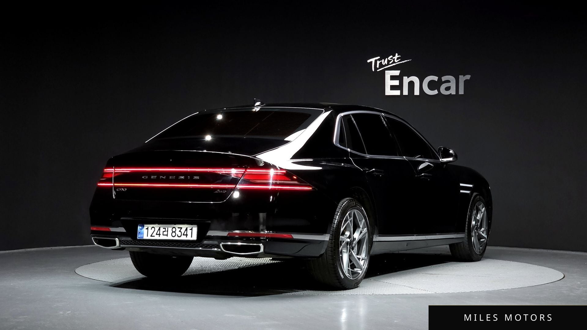 Genesis G90 (RS4) 2023 — миниатюра 2