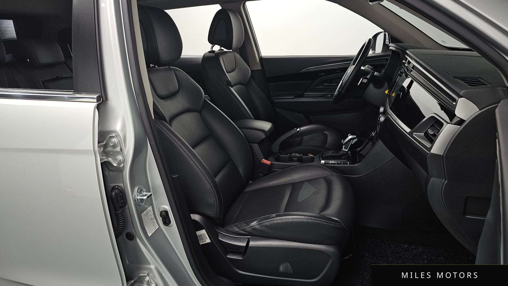 KG Mobility Beautiful Korando 2019 — миниатюра 17