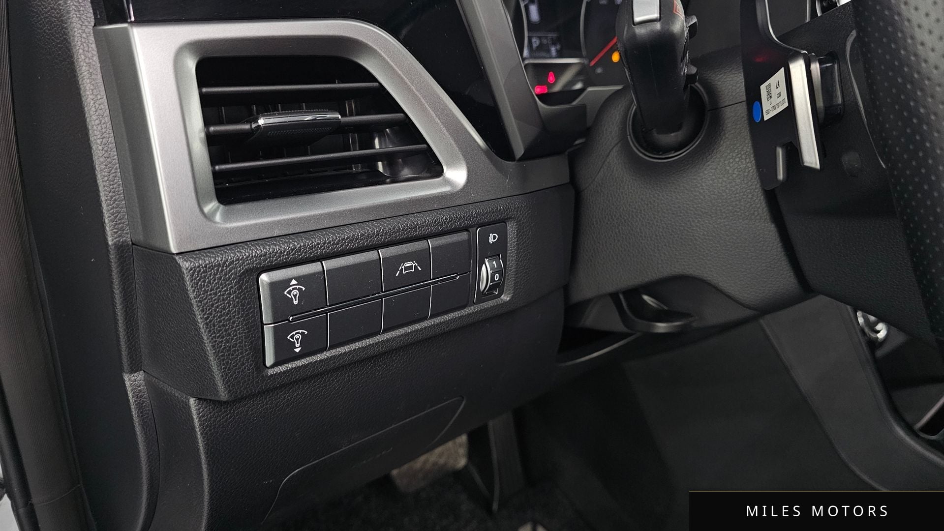 KG Mobility Beautiful Korando 2019 — миниатюра 28