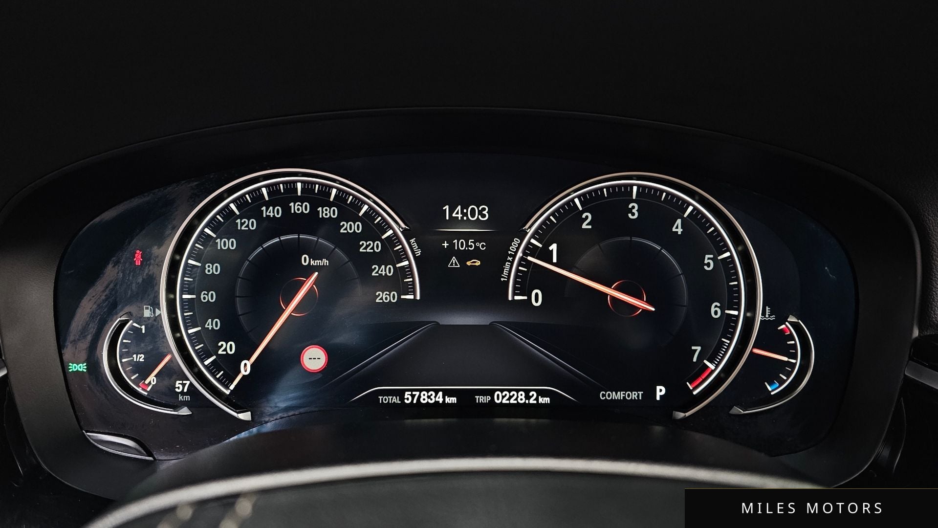 BMW 5 Series (G30) 2018 — миниатюра 8