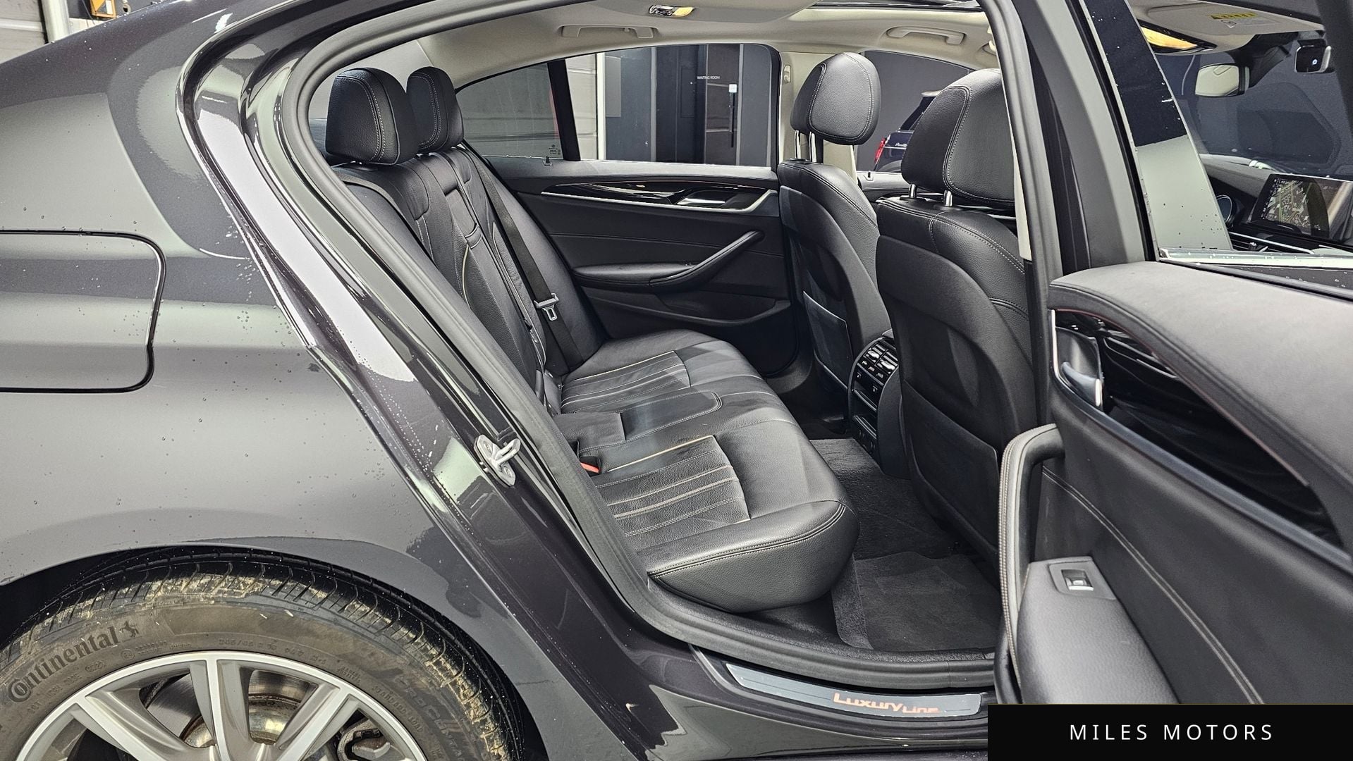 BMW 5 Series (G30) 2018 — миниатюра 12