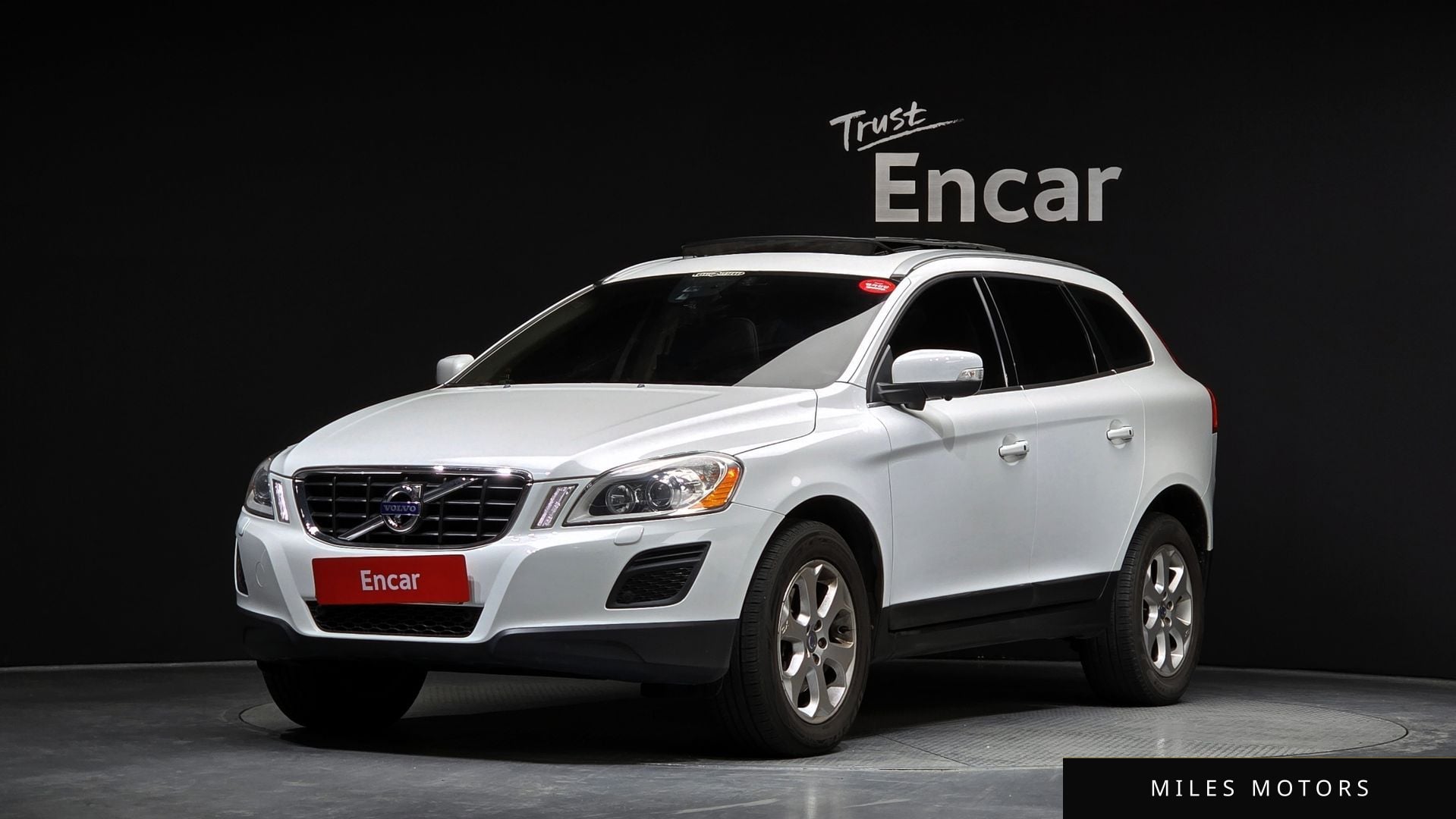 Volvo XC60 2013 — фото 1 из 12