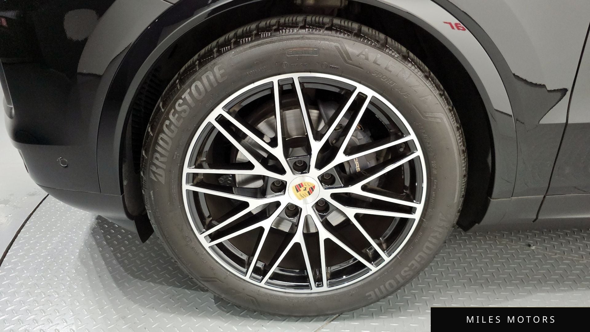 Porsche 카이엔 (PO536) 2024 — миниатюра 5
