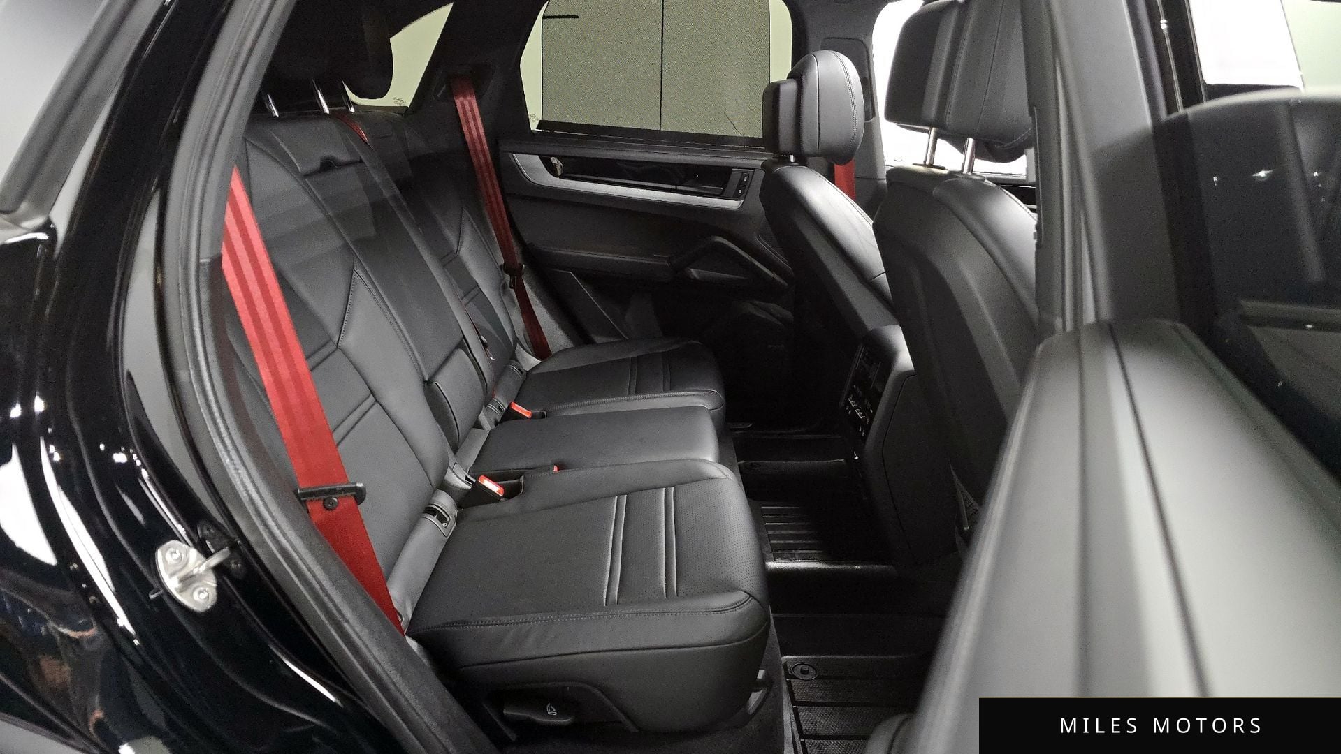 Porsche 카이엔 (PO536) 2024 — миниатюра 17
