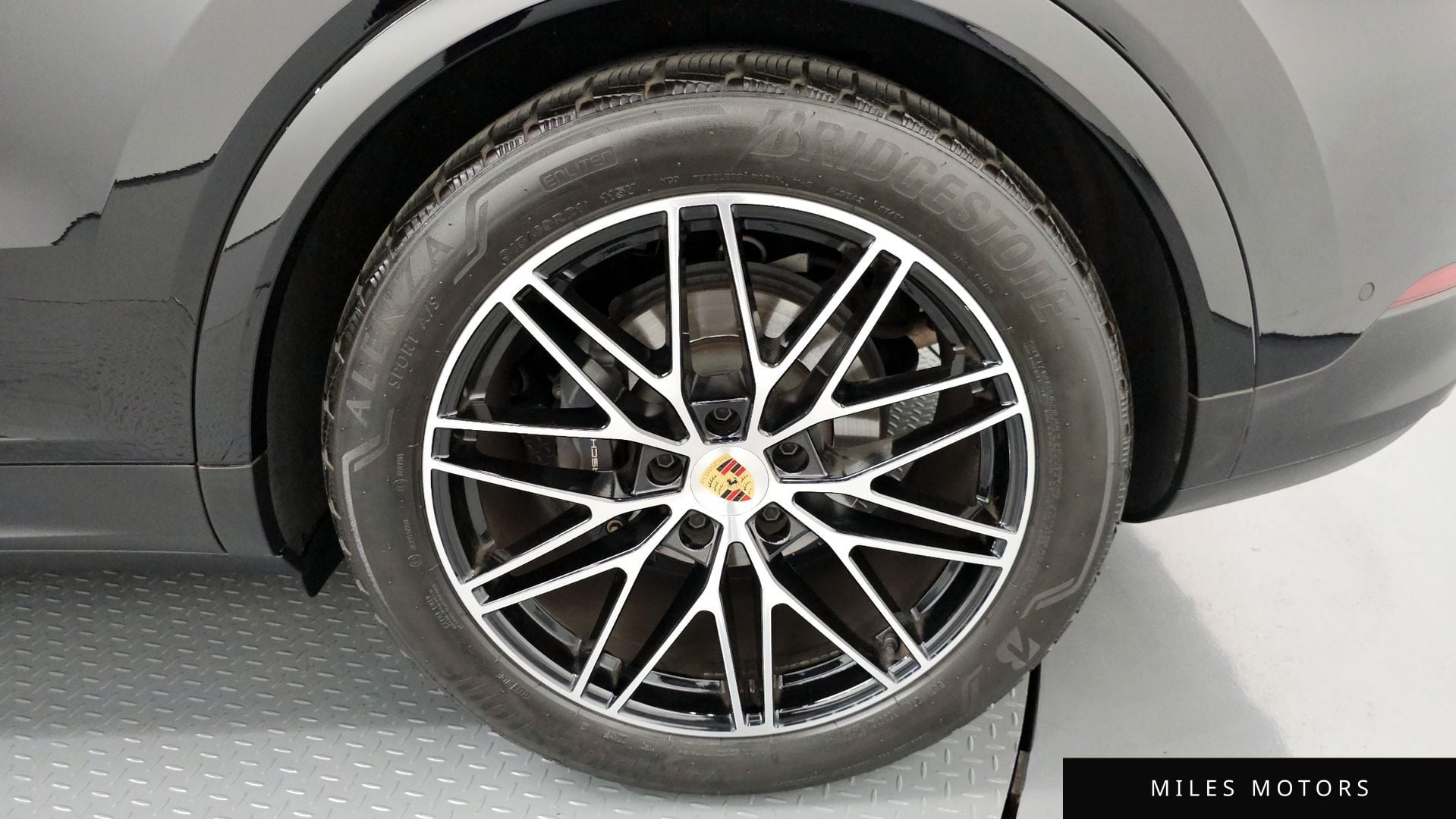 Porsche 카이엔 (PO536) 2024 — миниатюра 7