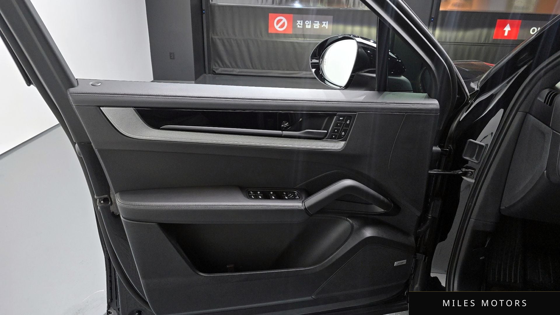 Porsche 카이엔 (PO536) 2024 — миниатюра 14