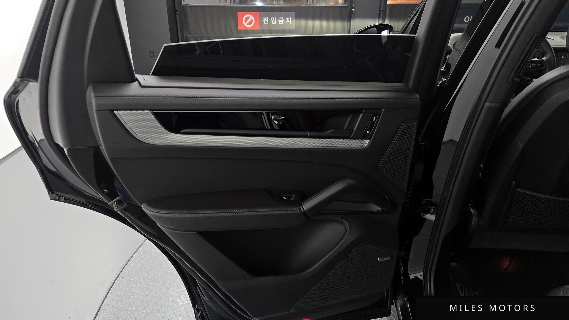 Porsche 카이엔 (PO536) 2024 — миниатюра 15
