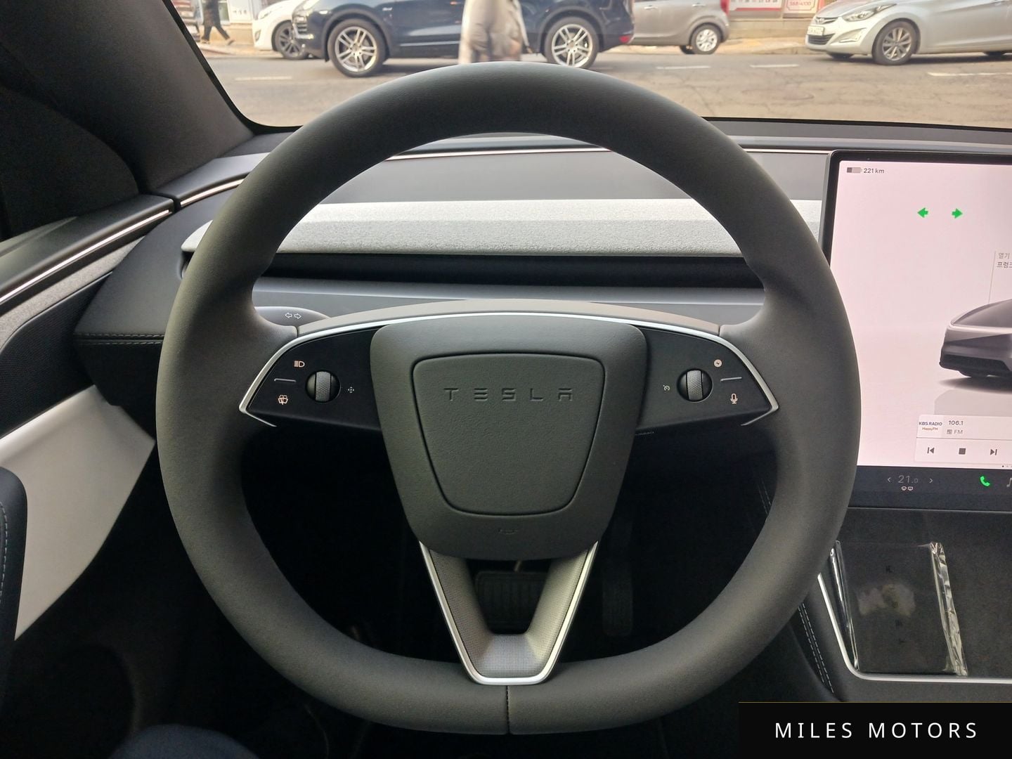 Tesla Model Y 2026 — миниатюра 8