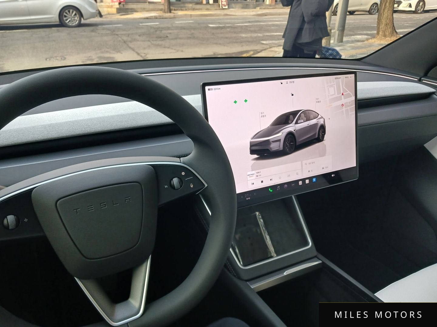 Tesla Model Y 2026 — миниатюра 9