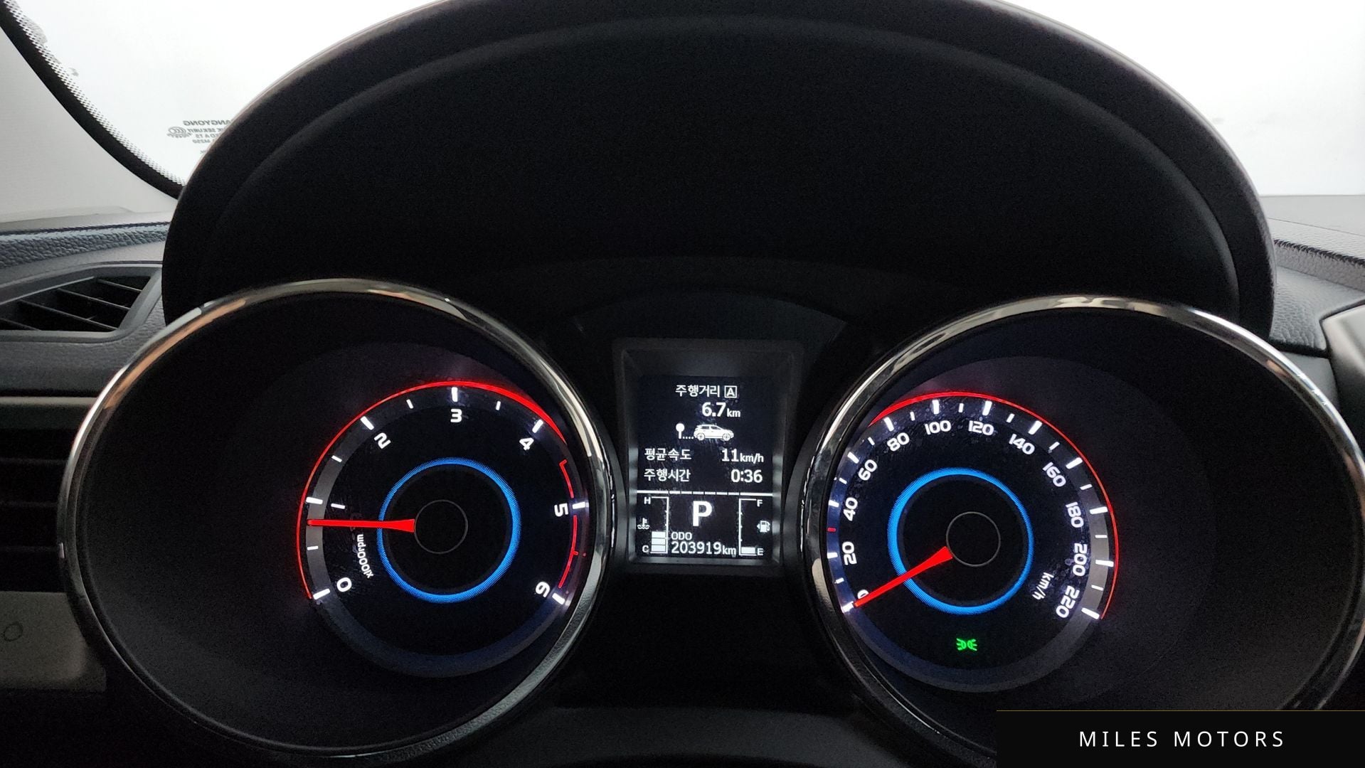 KG Mobility Tivoli 2016 — миниатюра 8