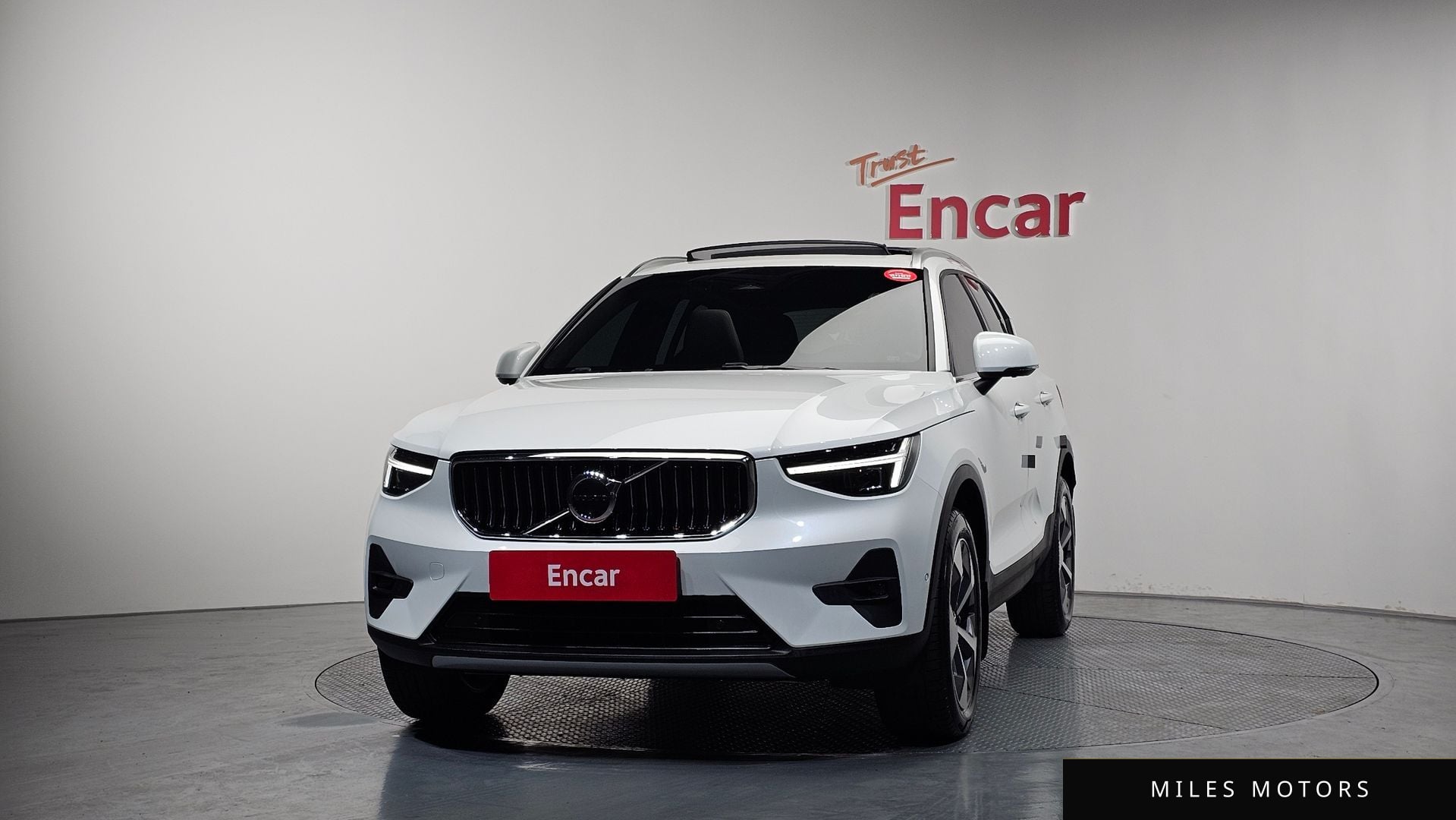 Volvo XC40 2025 — миниатюра 3