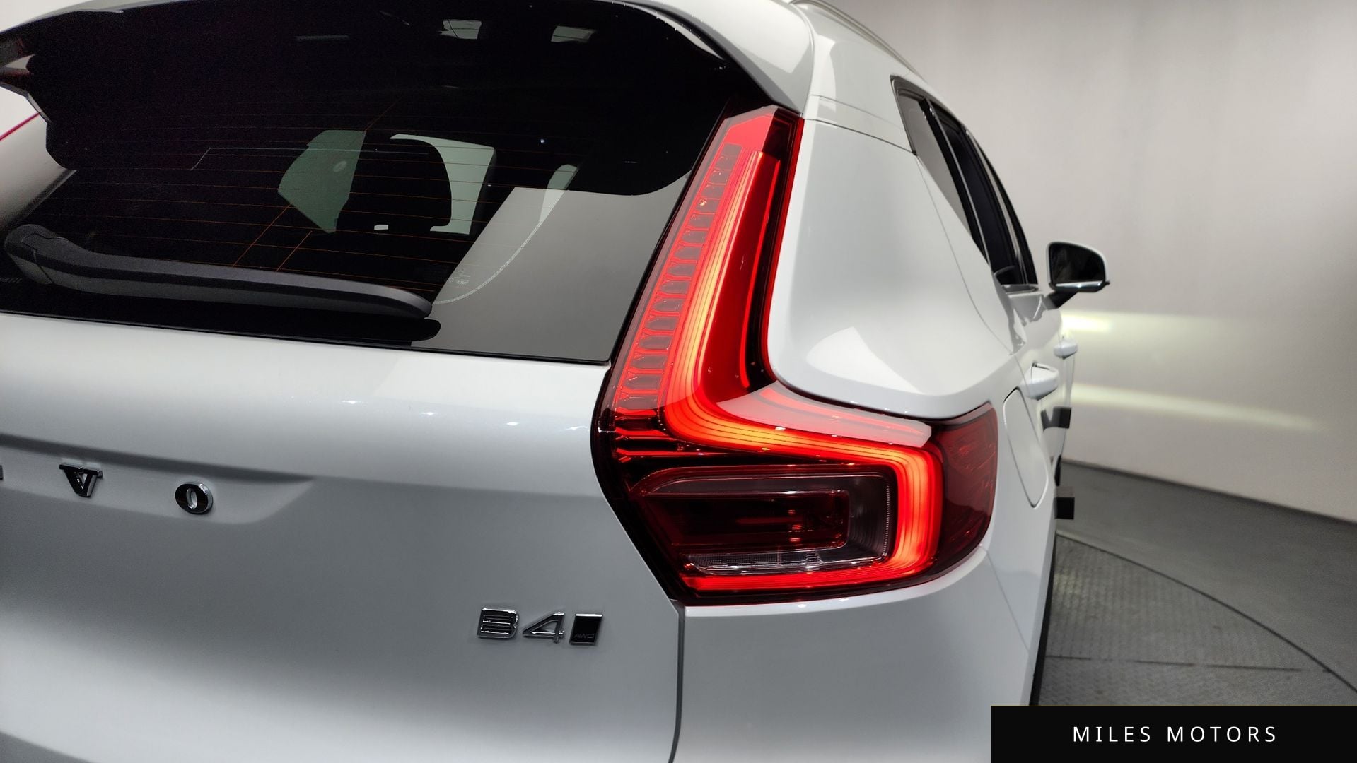 Volvo XC40 2025 — миниатюра 9