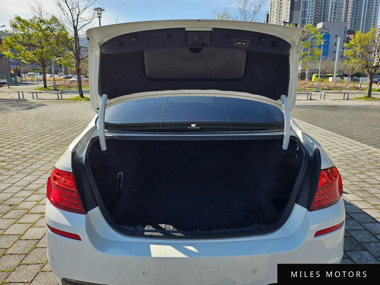 BMW 5 Series (F10) 2016 — миниатюра 8