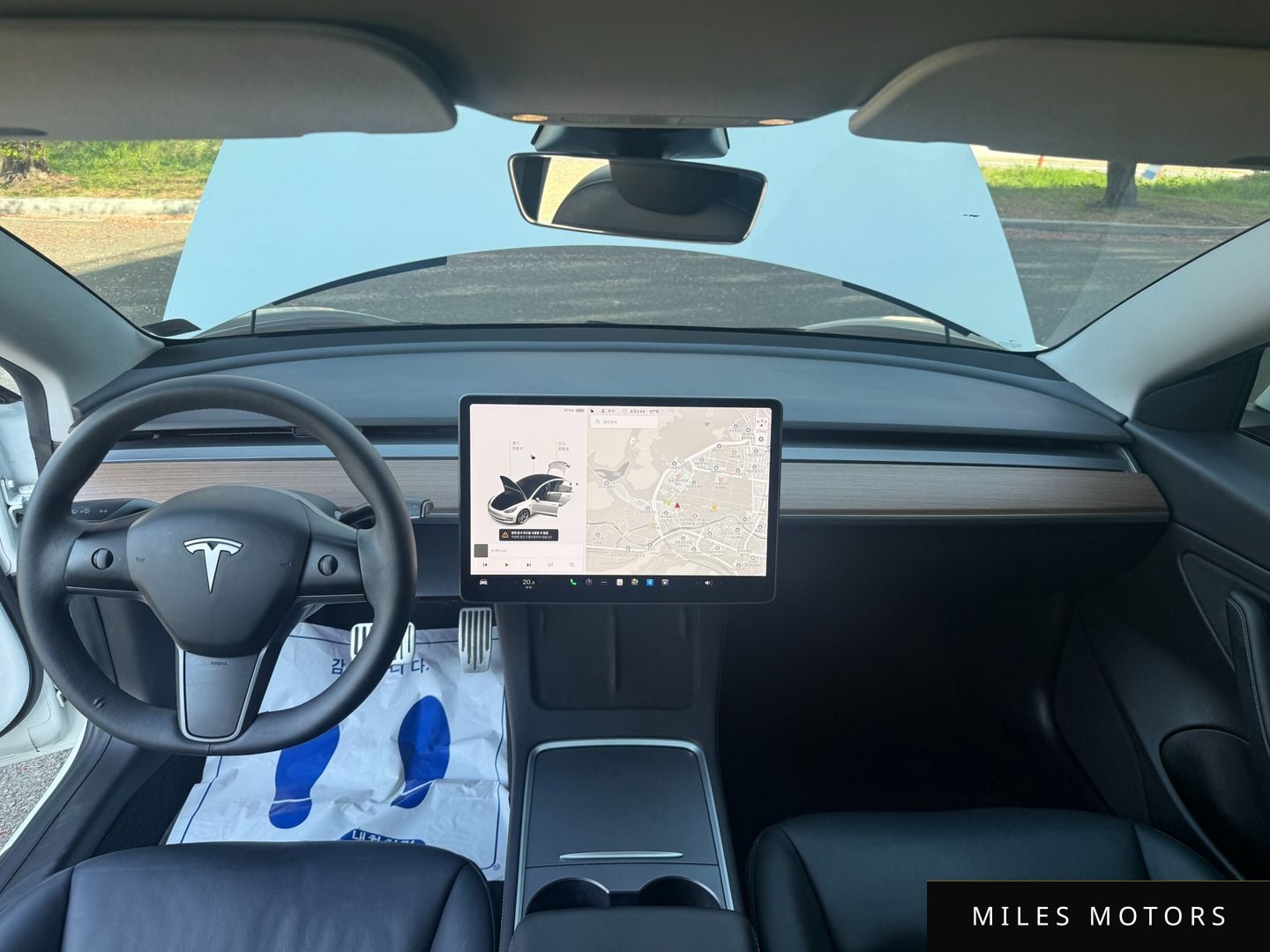Tesla Model 3 2021 — миниатюра 12