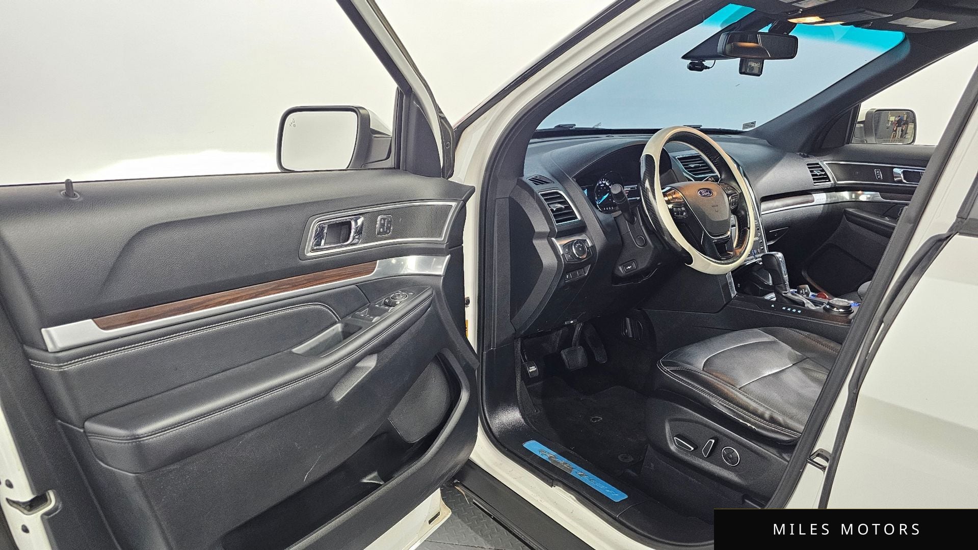 Ford Explorer 2016 — миниатюра 10