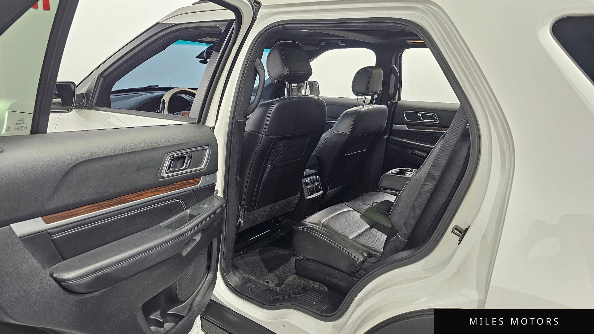 Ford Explorer 2016 — миниатюра 11