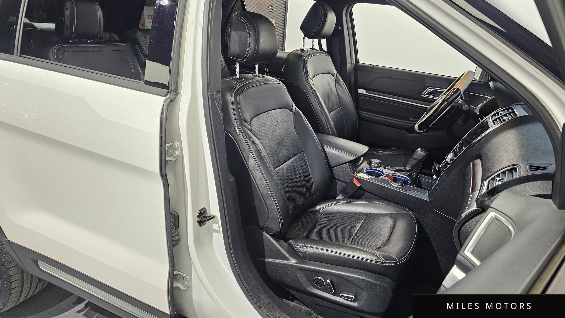 Ford Explorer 2016 — миниатюра 12