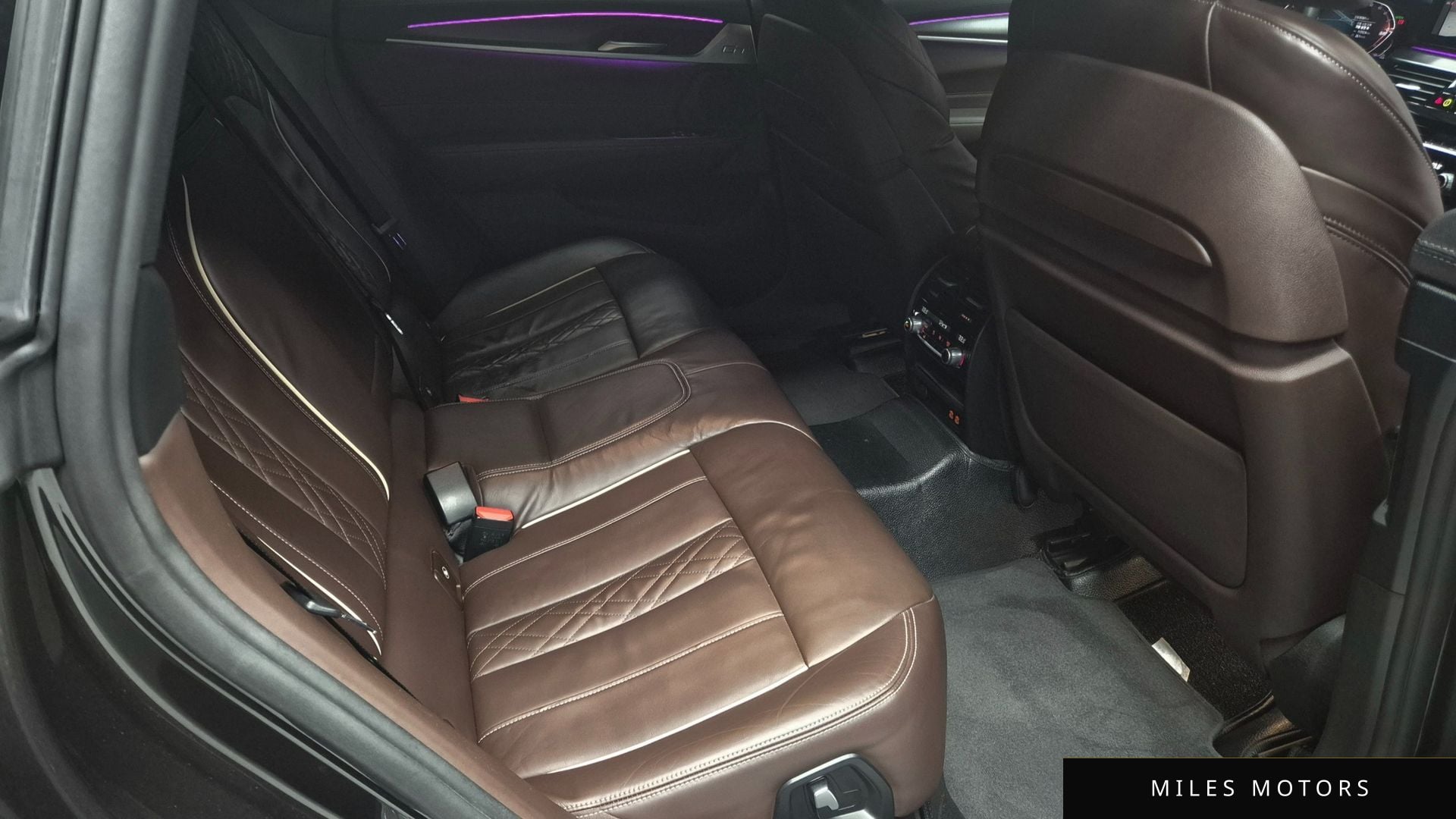 BMW 6 Series GT (G32) 2023 — миниатюра 13