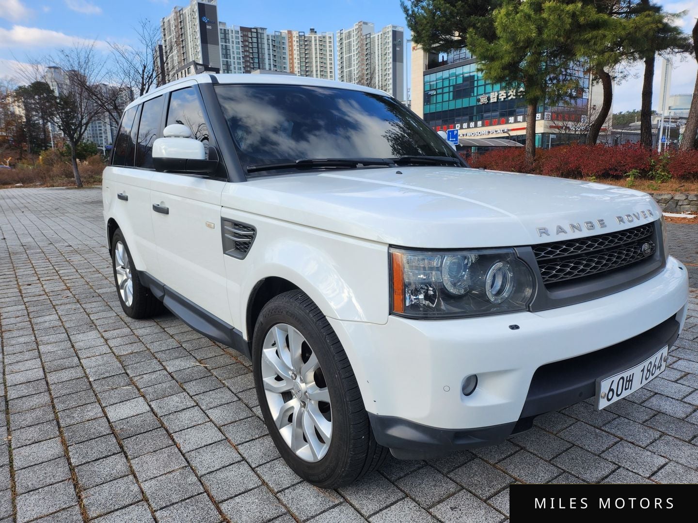Land Rover Range Rover Sport 2011 — миниатюра 3
