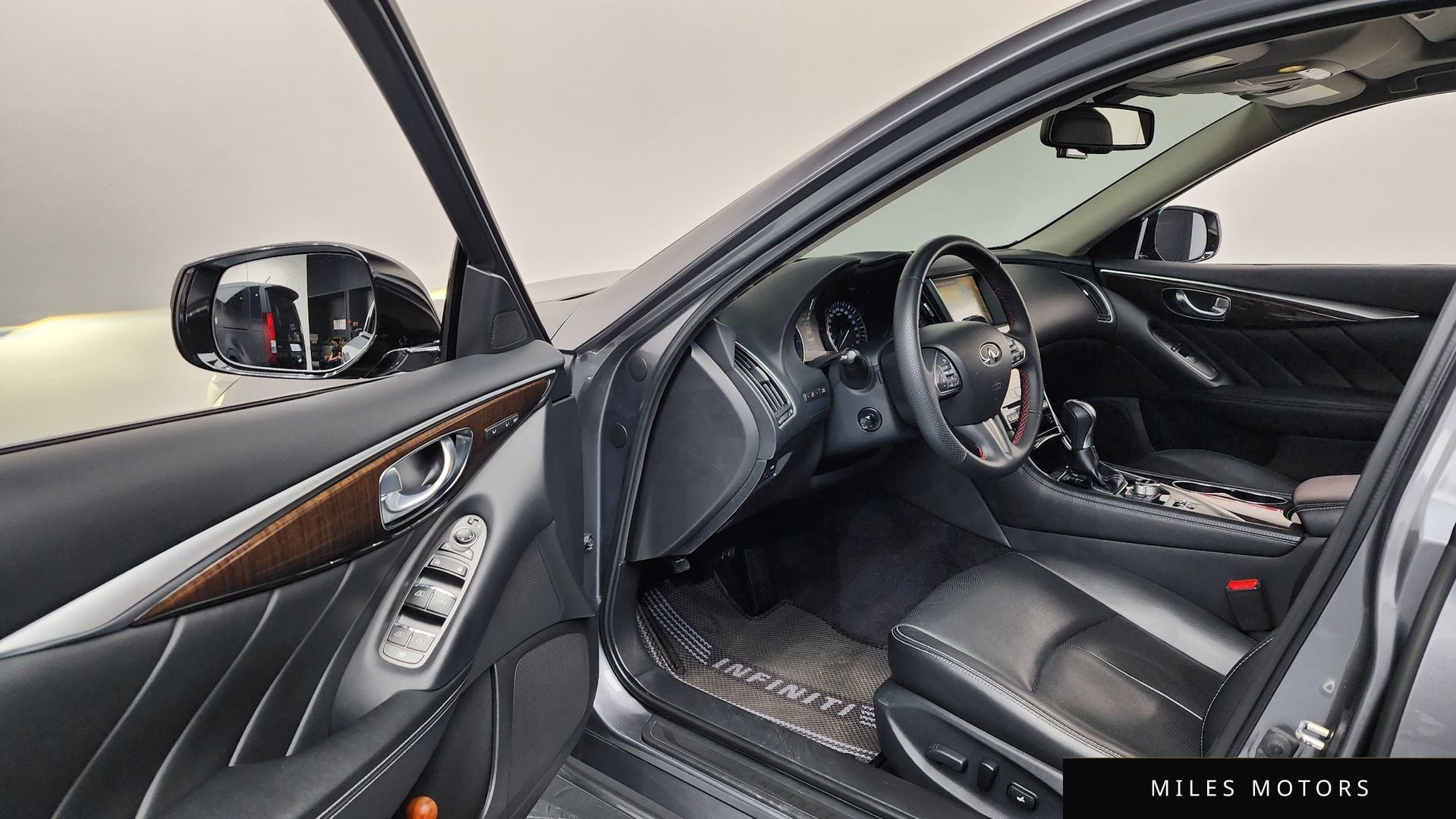 Infiniti Q50 2016 — миниатюра 10