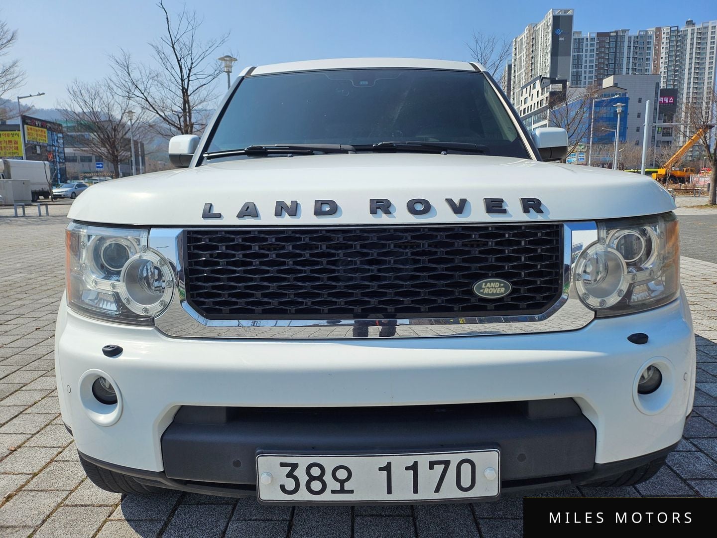 Land Rover Discovery 2013 — фото 1 из 12