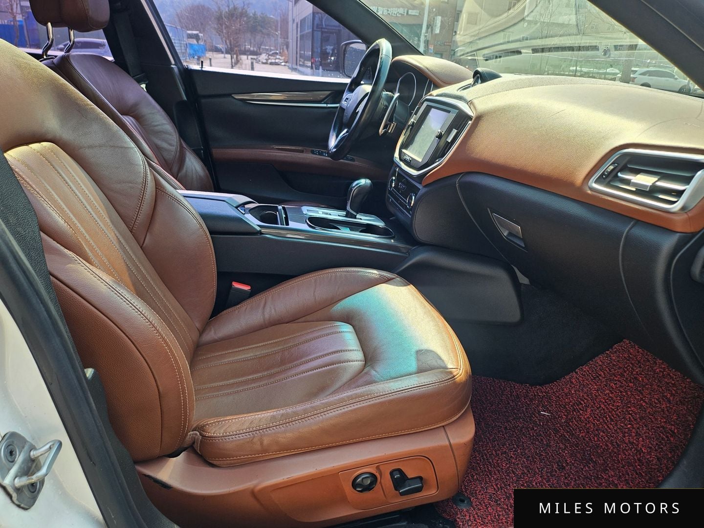 Maserati Ghibli 2014 — миниатюра 12