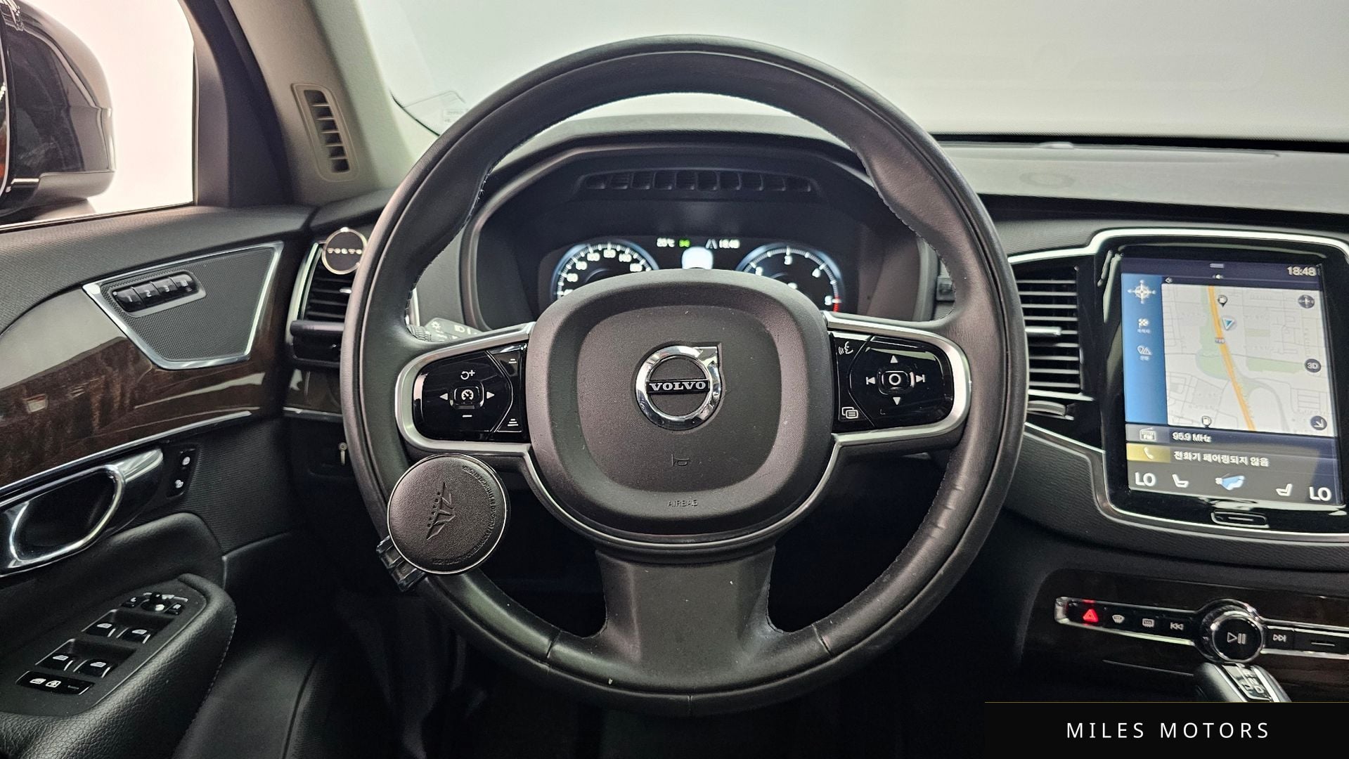 Volvo XC90 2017 — миниатюра 13