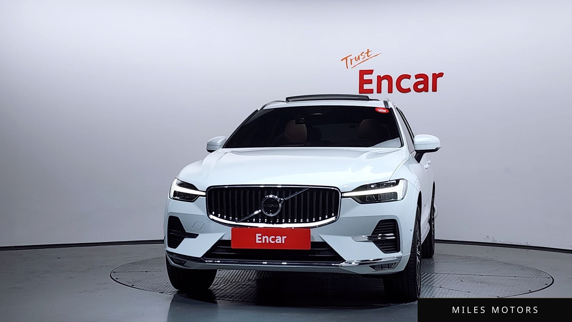 Volvo XC60 2022 — миниатюра 3