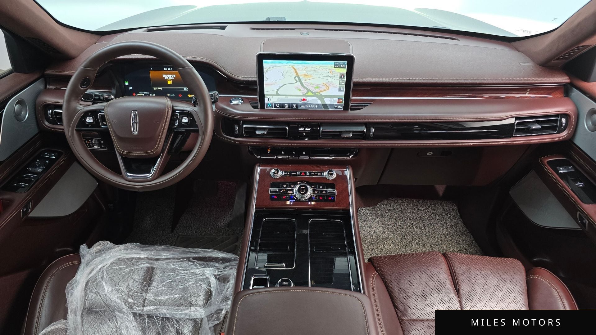 Lincoln Aviator 2021 — миниатюра 10