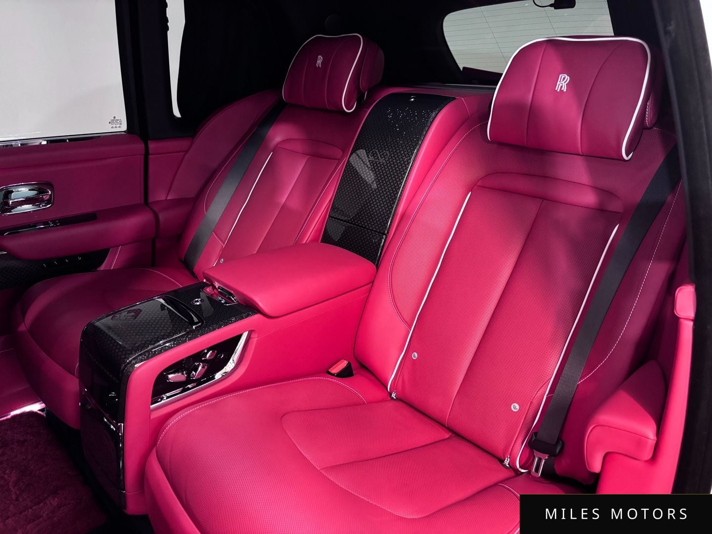 Rolls-Royce 컬리넌 2024 — миниатюра 10