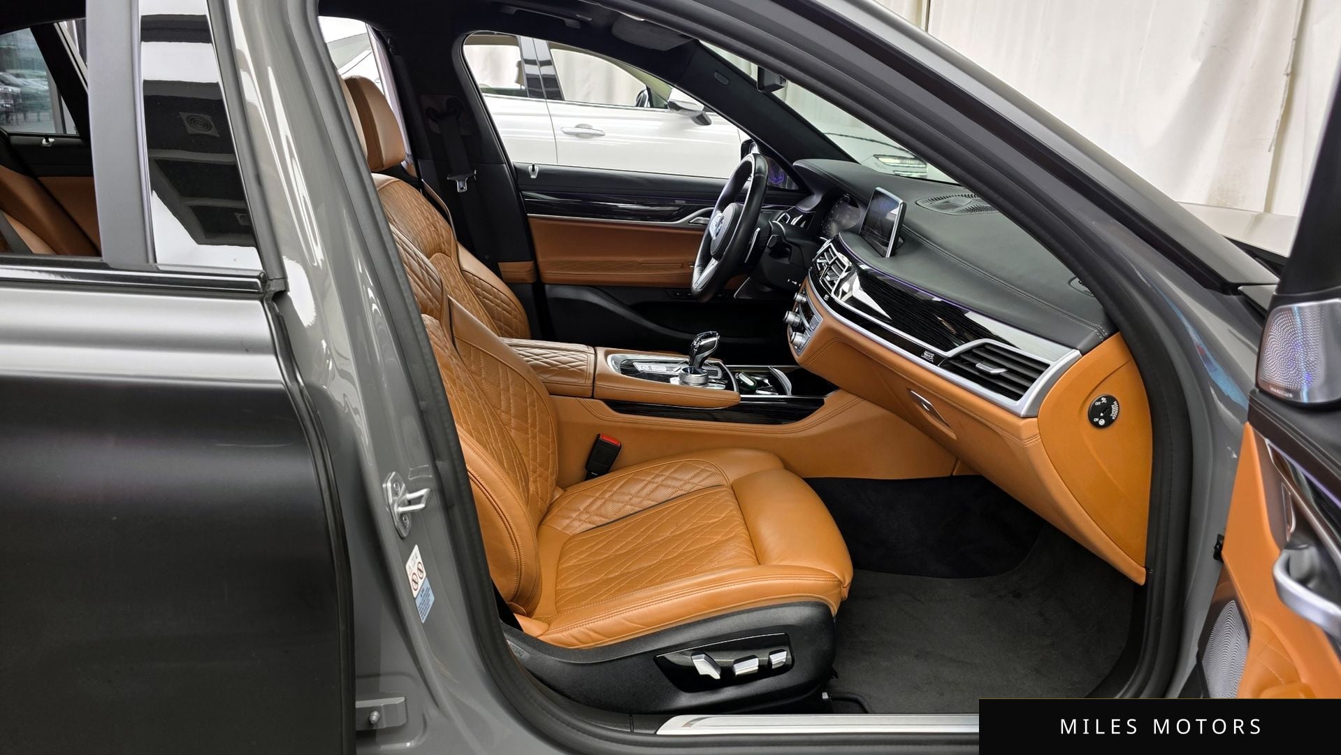 BMW 7 Series (G11) 2021 — миниатюра 11