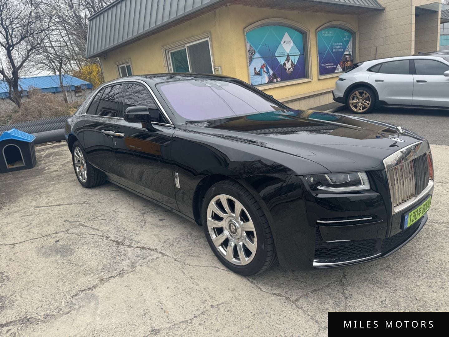 Rolls-Royce 고스트 2023 — миниатюра 3