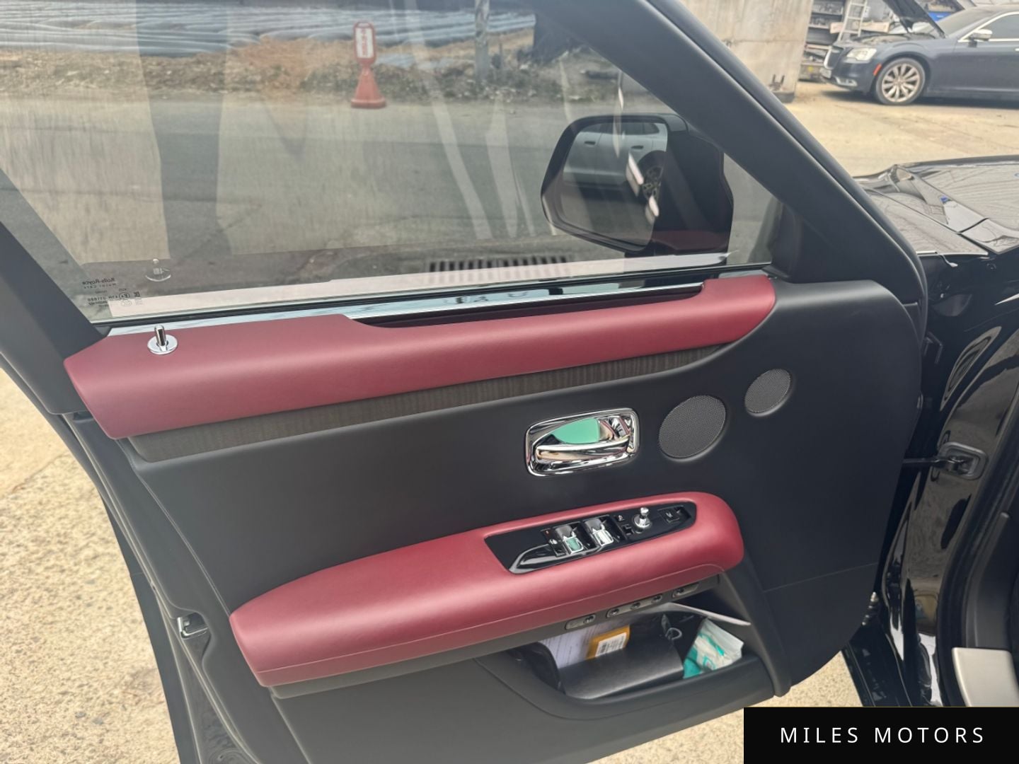 Rolls-Royce 고스트 2023 — миниатюра 17