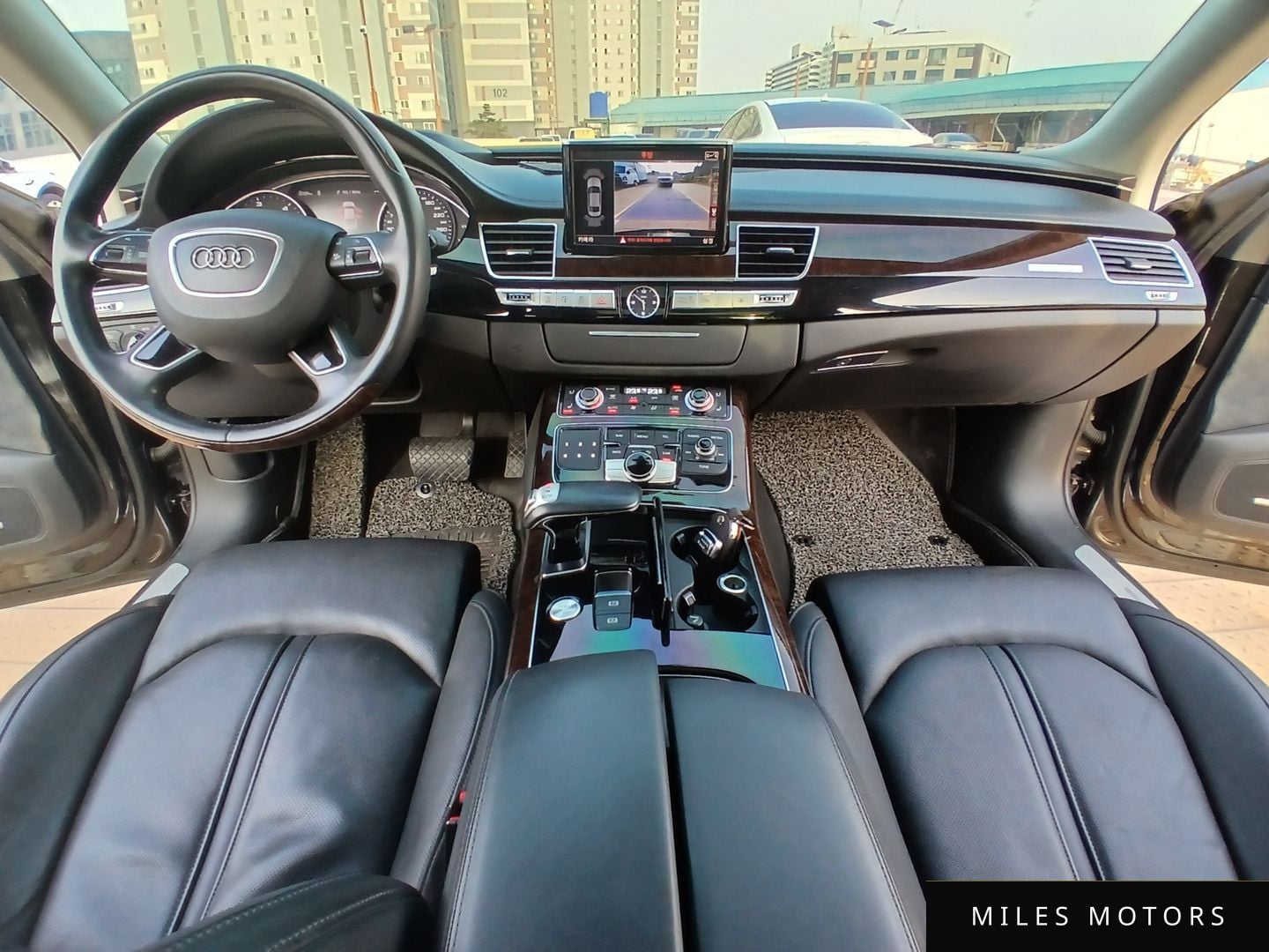 Audi A8 2015 — миниатюра 10