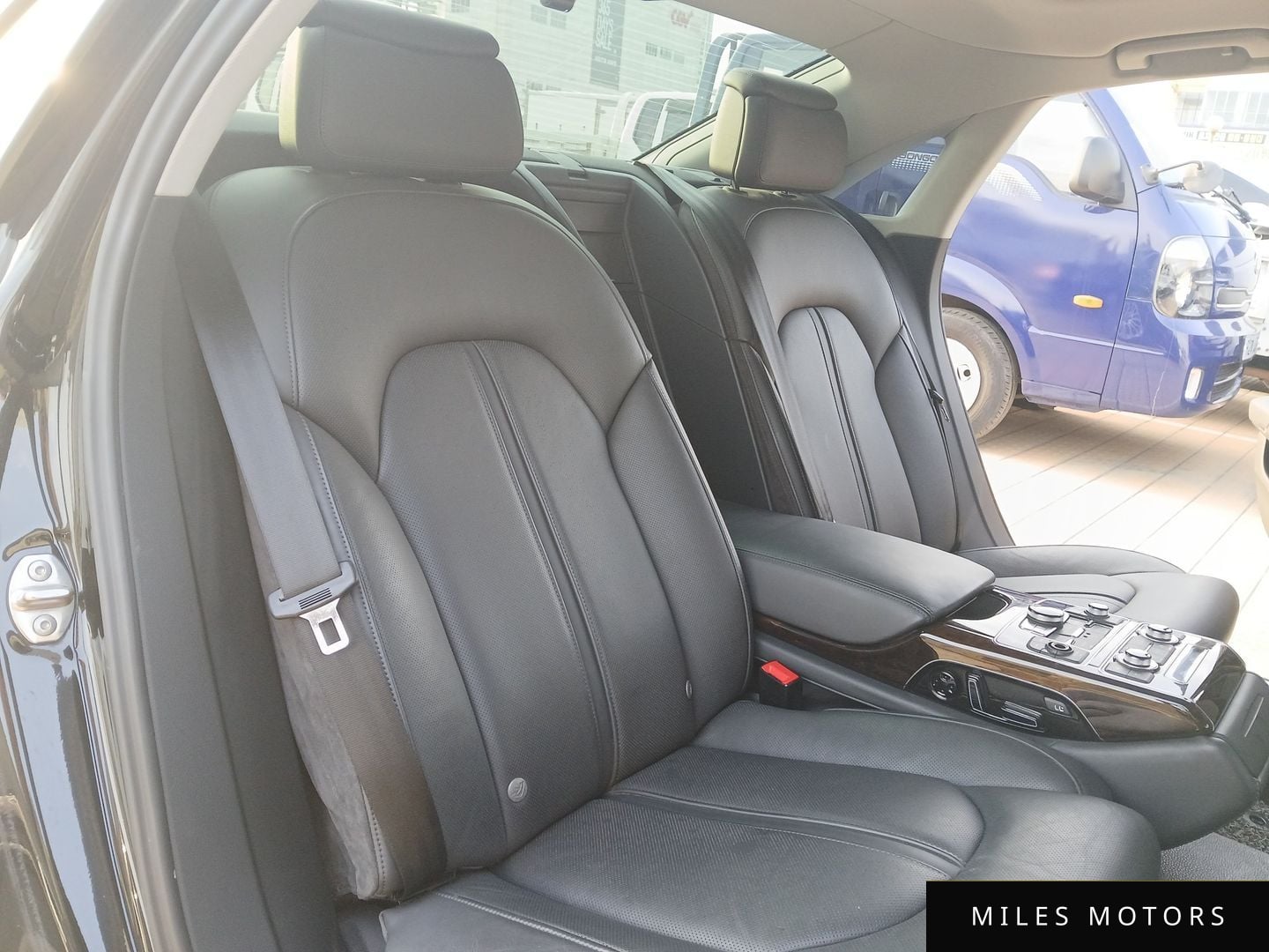 Audi A8 2015 — миниатюра 12