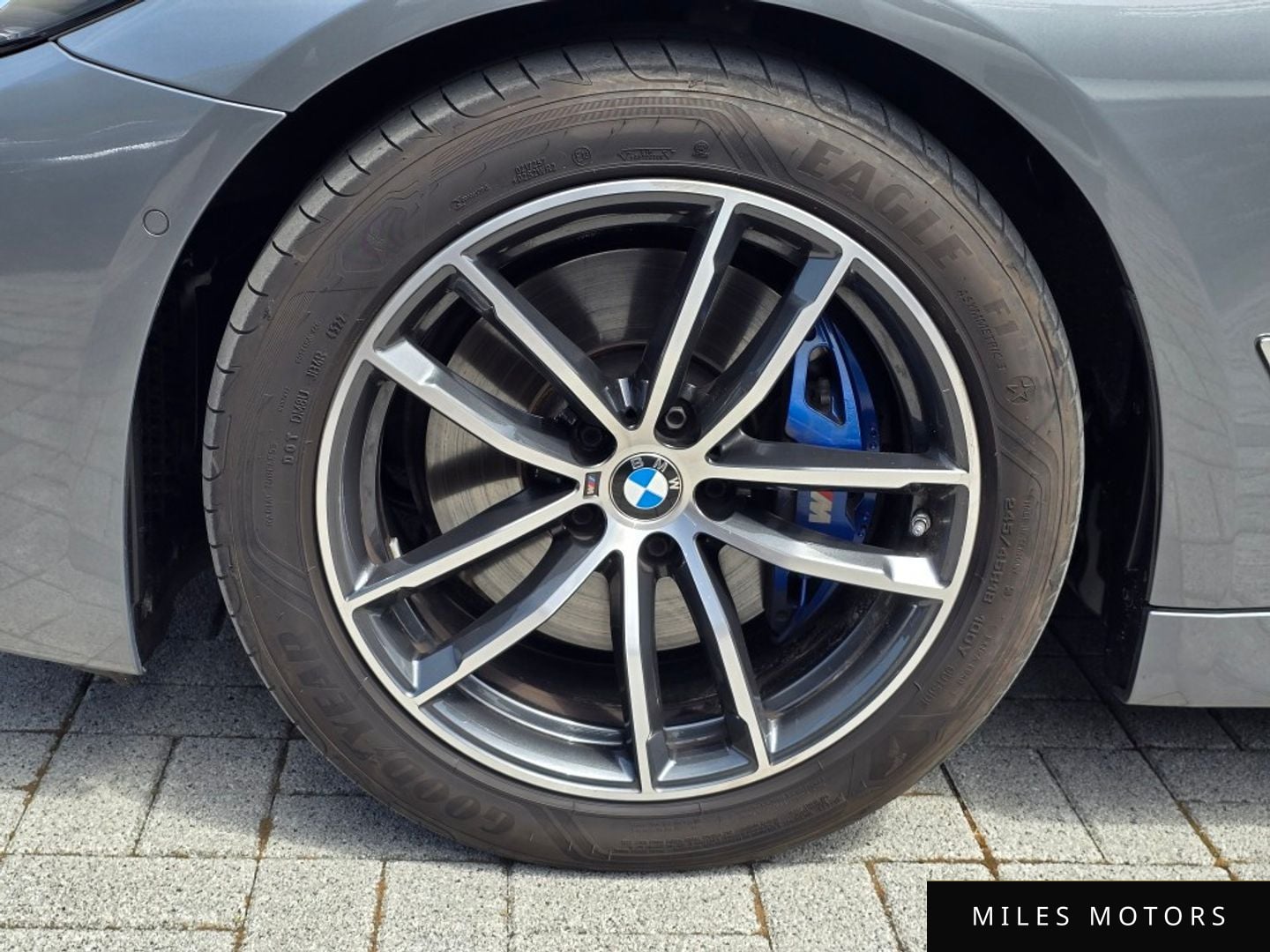 BMW 5 Series (G30) 2023 — миниатюра 5