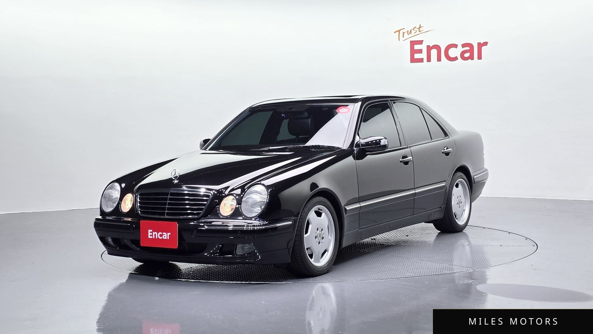 Mercedes-Benz E-Class W210 2002 — фото 1 из 12