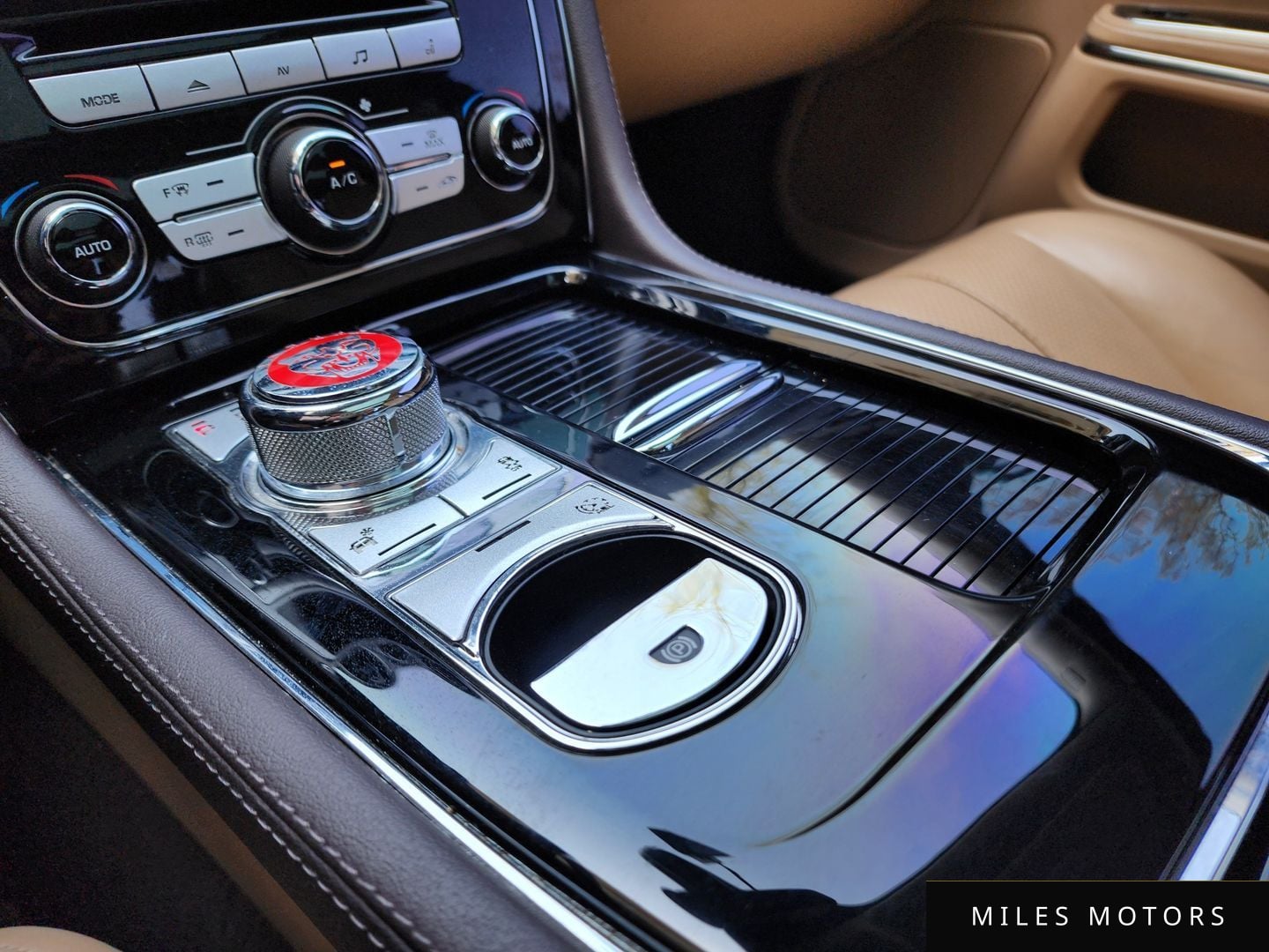 Jaguar All New XJ 2015 — миниатюра 14