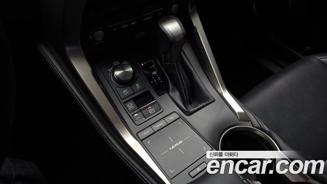 Лексус NX300h 2019 — миниатюра 9