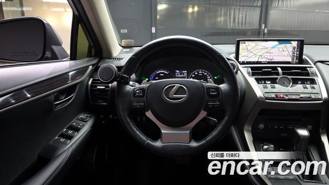 Лексус NX300h 2019 — миниатюра 13