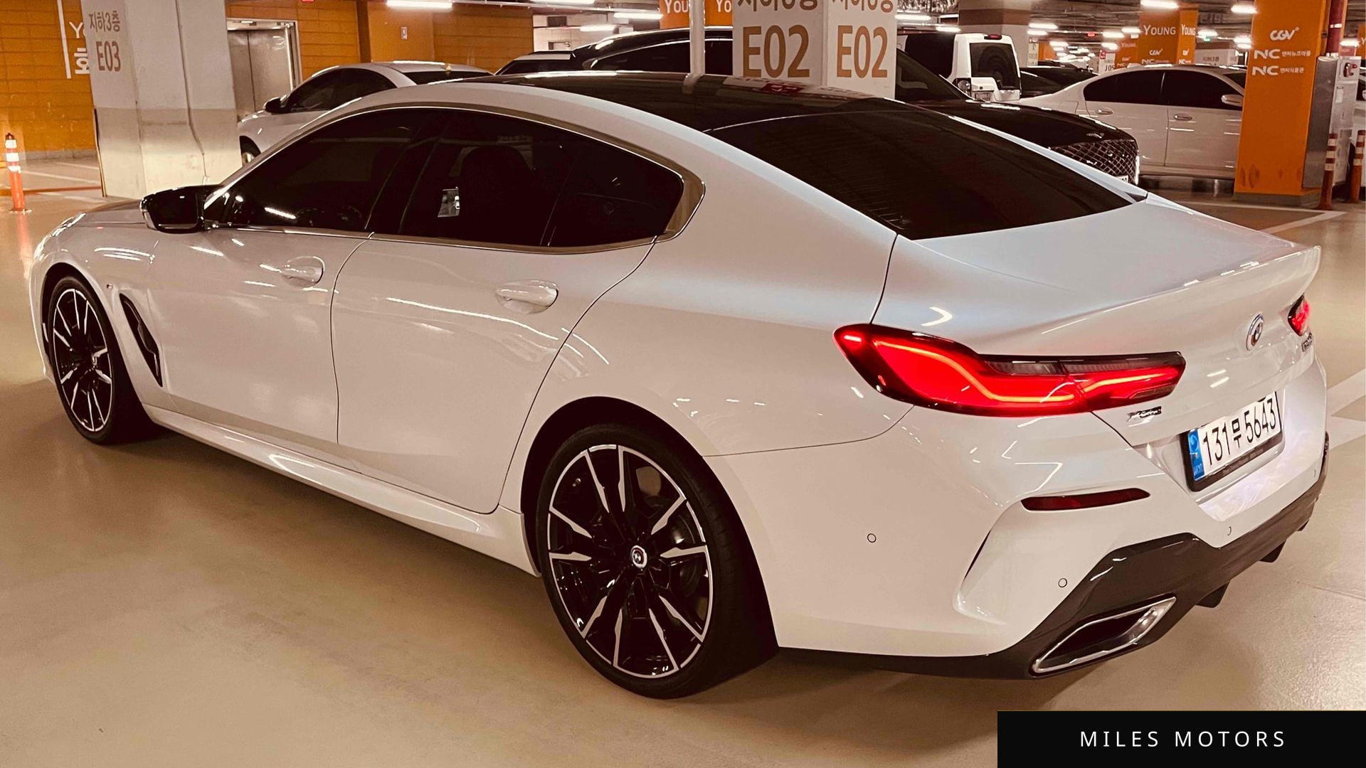 BMW 8 Series (G15) 2023 — миниатюра 2