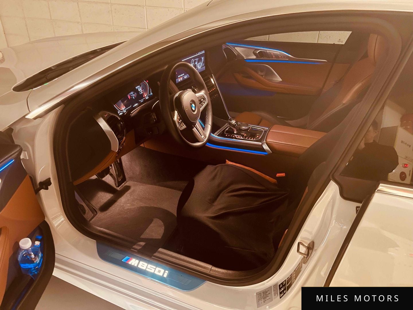 BMW 8 Series (G15) 2023 — миниатюра 10