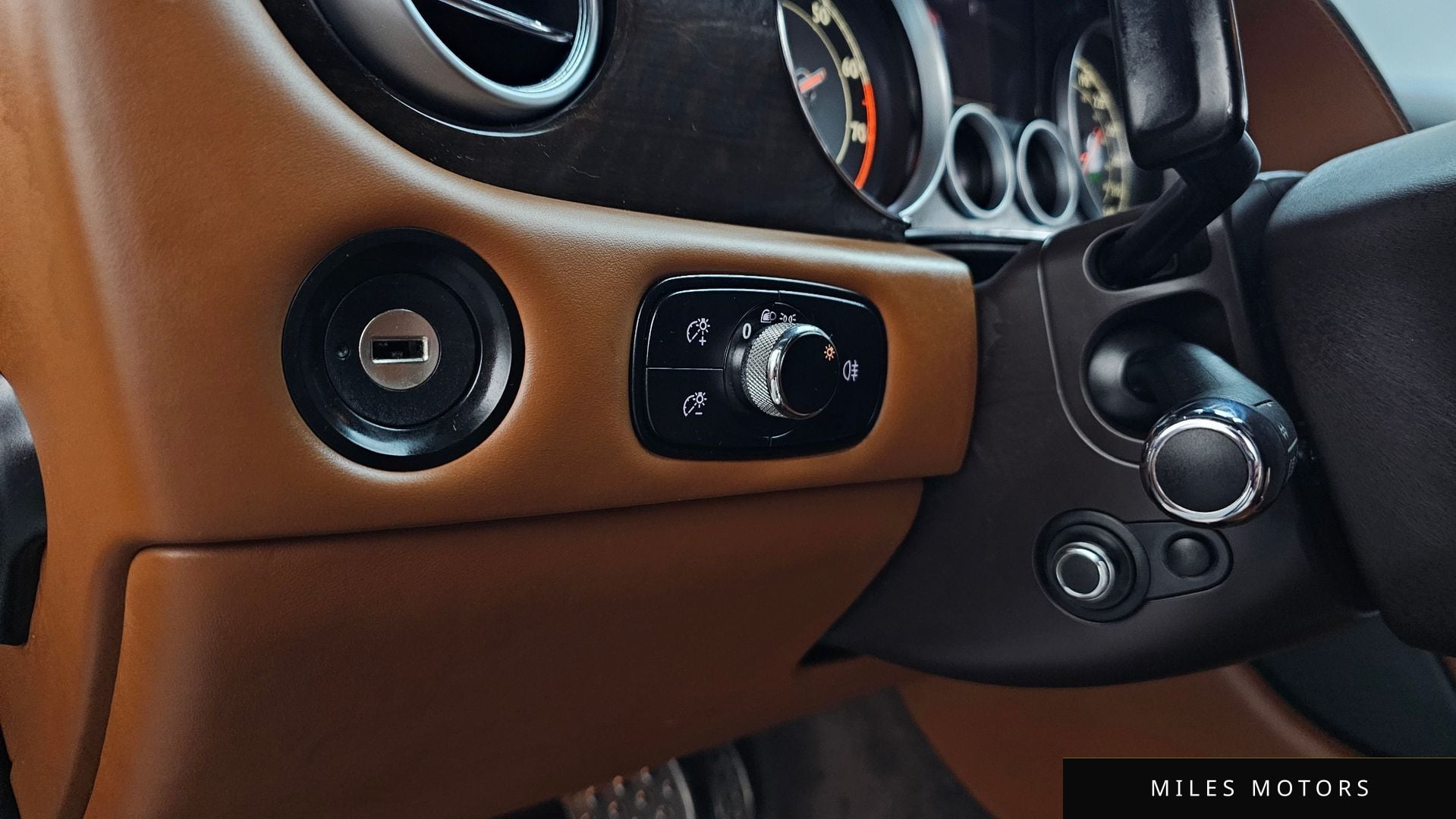 Bentley 컨티넨탈 GT 2015 — миниатюра 14