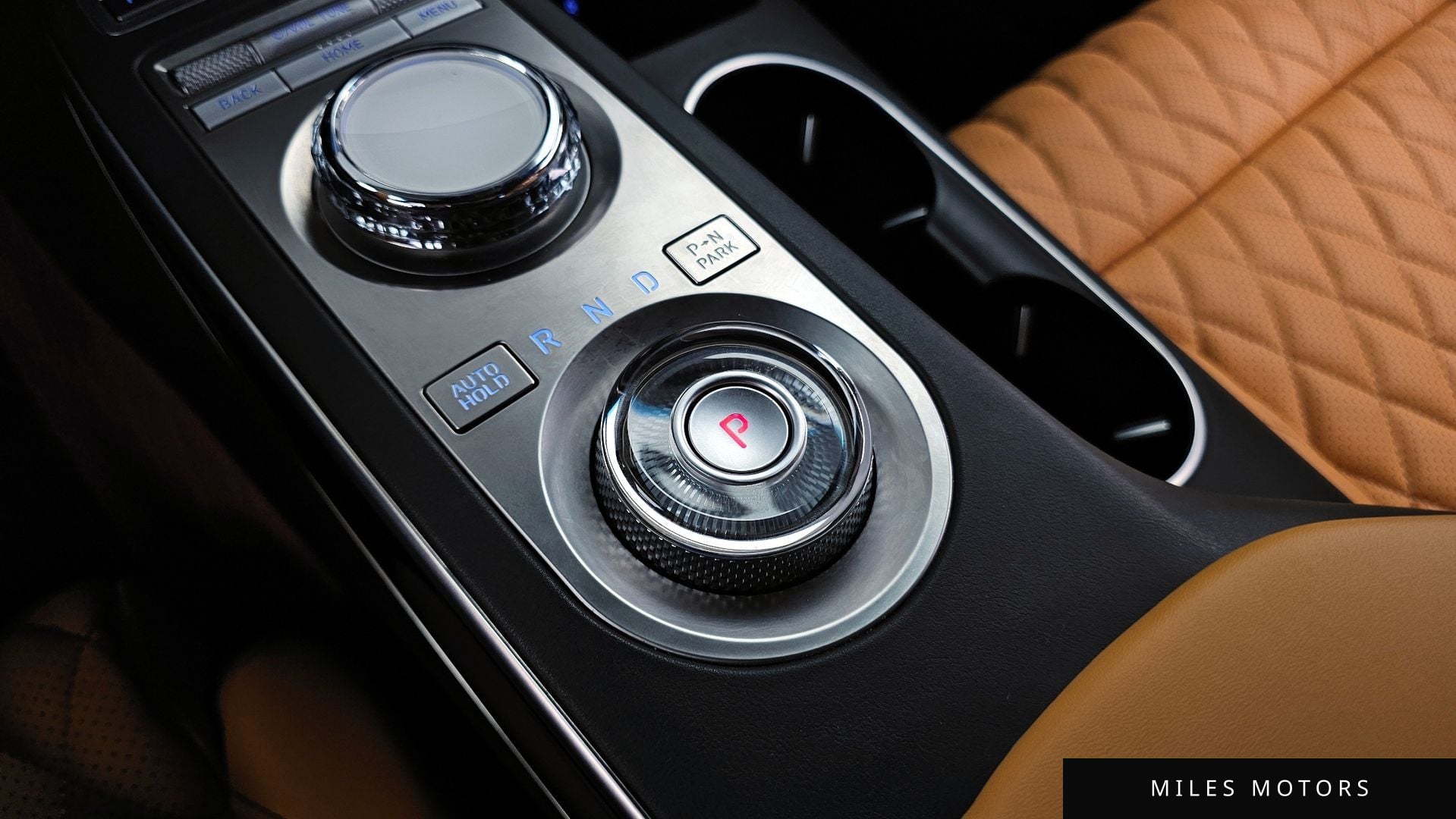 Genesis GV70 2021 — миниатюра 12
