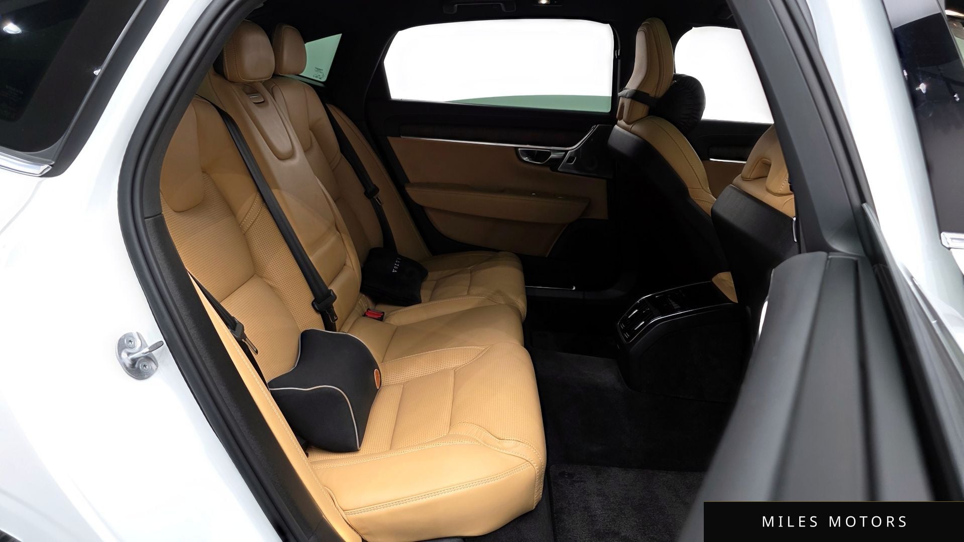 Volvo S90 2023 — миниатюра 17