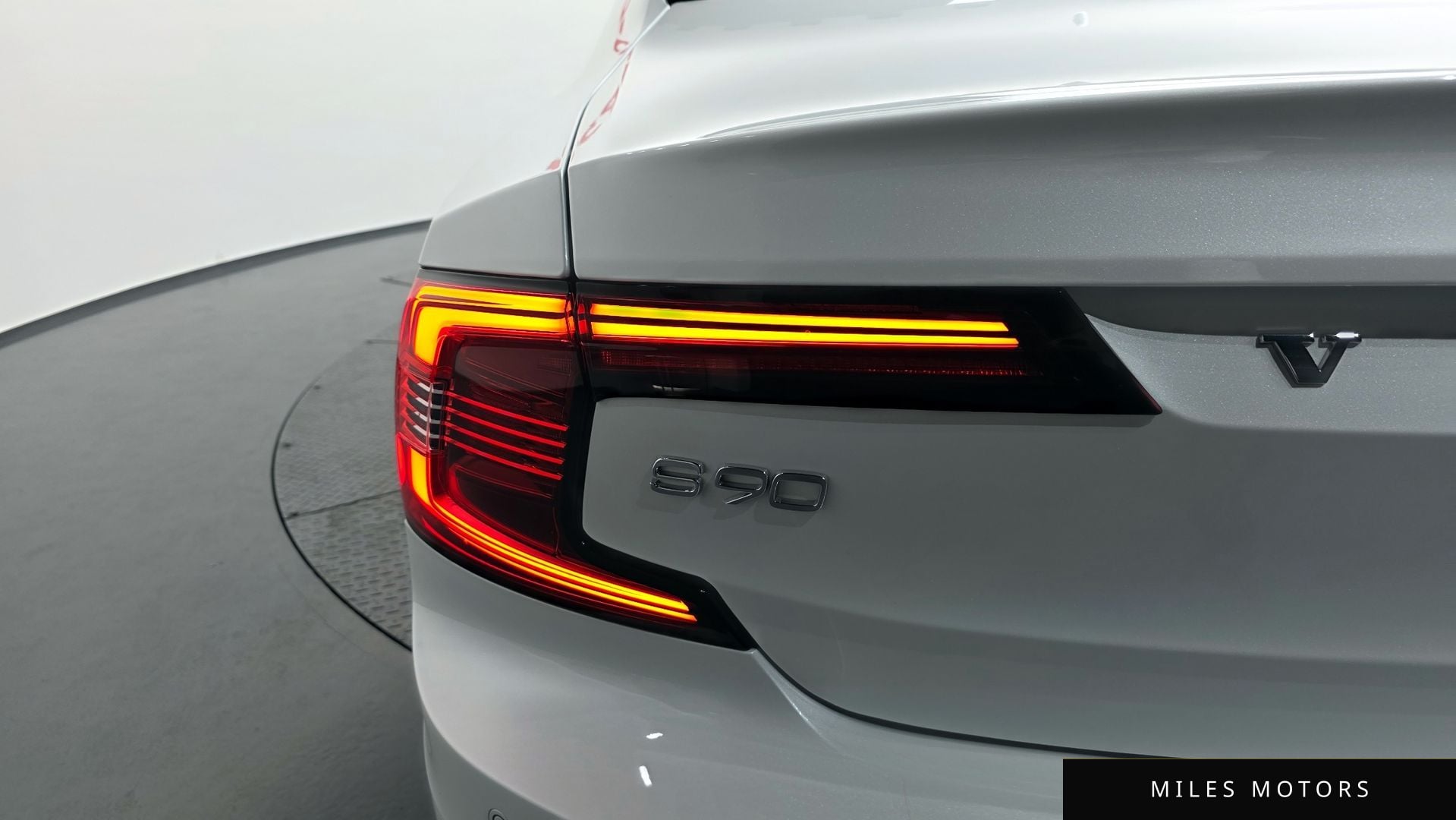 Volvo S90 2023 — миниатюра 9
